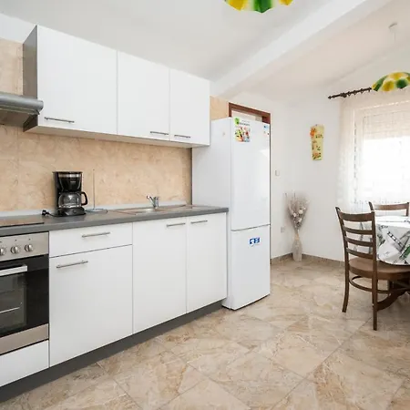And By The Sea Posedarje, Novigrad - 21123 Guest house