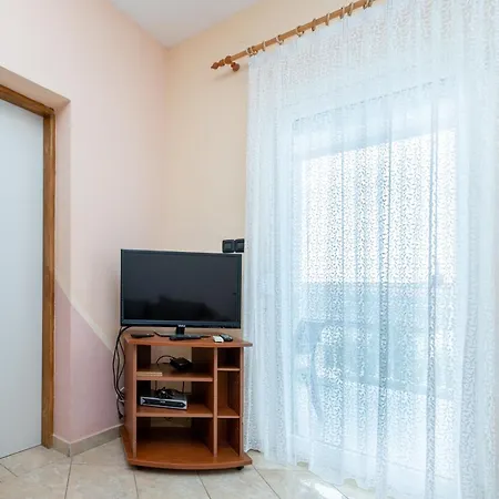 And By The Sea Posedarje, Novigrad - 21123 Guest house