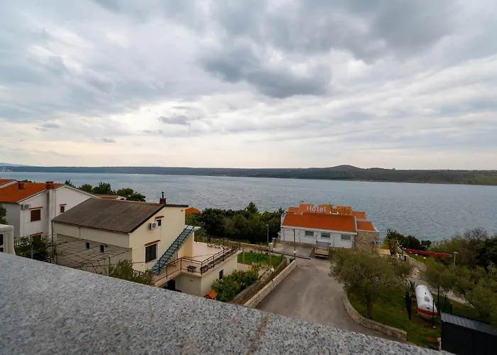And By The Sea Posedarje, Novigrad - 21123 Penzion *