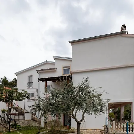 And By The Sea Posedarje, Novigrad - 21123 *