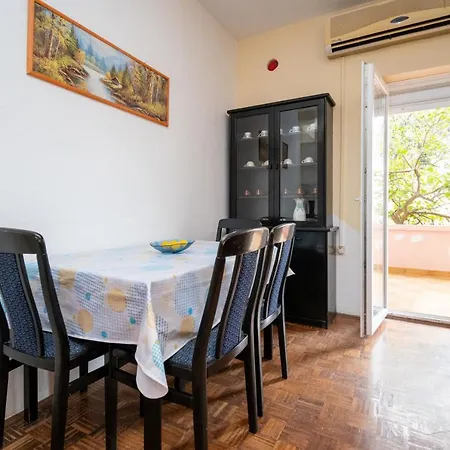 And By The Sea Posedarje, Novigrad - 21123 *