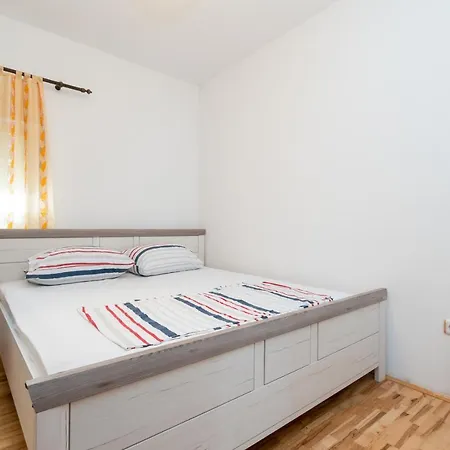 Affittacamere And By The Sea Posedarje, Novigrad - 21123 *