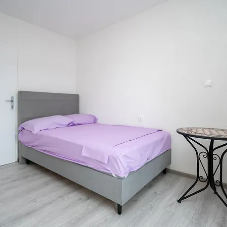 And By The Sea Posedarje, Novigrad - 21123 Affittacamere *