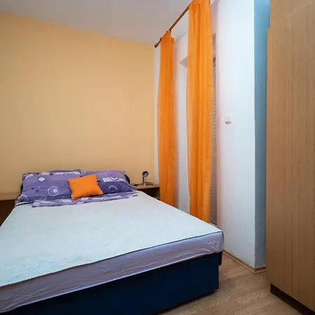 Πανσιόν And By The Sea Posedarje, Novigrad - 21123 Posedarje