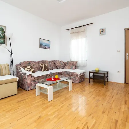 Πανσιόν And By The Sea Posedarje, Novigrad - 21123 Posedarje