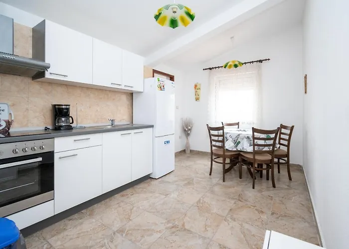 And By The Sea Posedarje, Novigrad - 21123 Гостевой дом Поседарье